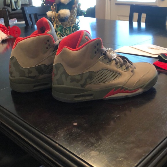 Jordan 5 Retro P51 Camo - Picture 2 of 3
